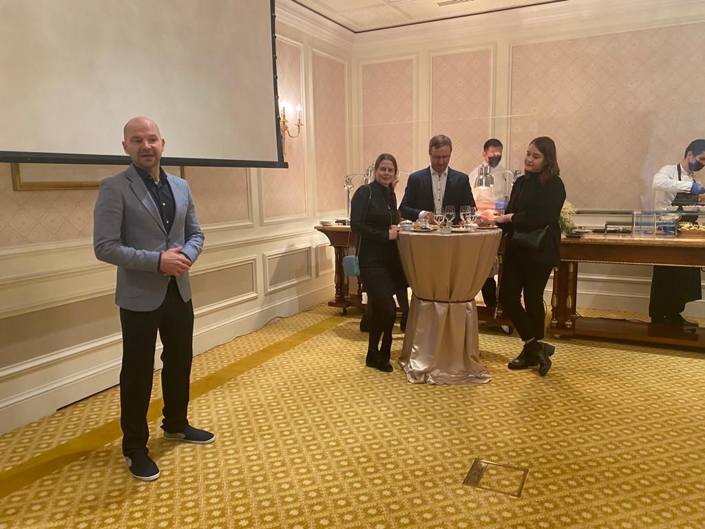 PHOTO-2021-11-18-13-15-29